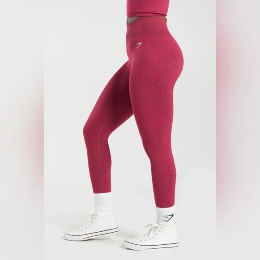Gymshark Maroon Patterned Leggings, Size Small - Picture 5 of 5